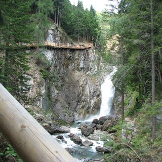 Steganlage mit Zechnerfall
