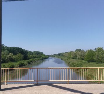 Brücke bei Karawukowo