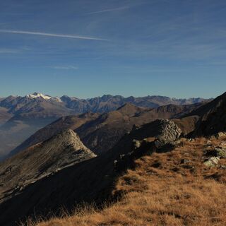Blick vom Piz Praveder an die Nord-West Flanke