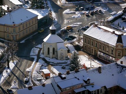 Luftansicht Hauptplatz Gloggnitz