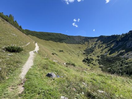 Fotografija s spletne strani Tine Harth na poti