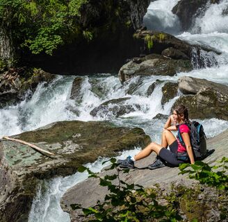 Die Wanderung mit allen Sinnen genießen.