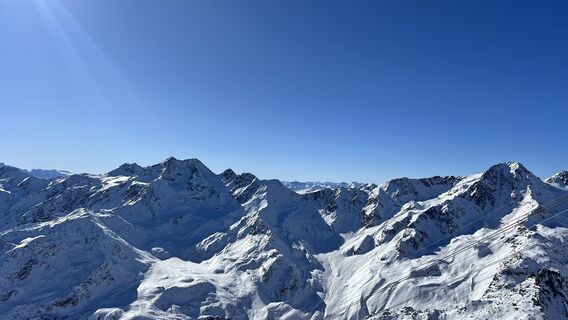 Fotografia z Alexander Khodikov na trase