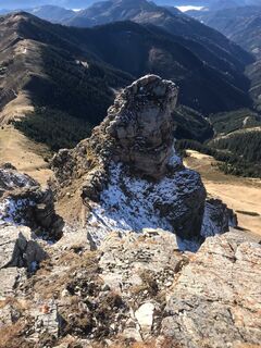 der Piz Buin. Blick vom Hauptgipfel hinunter.