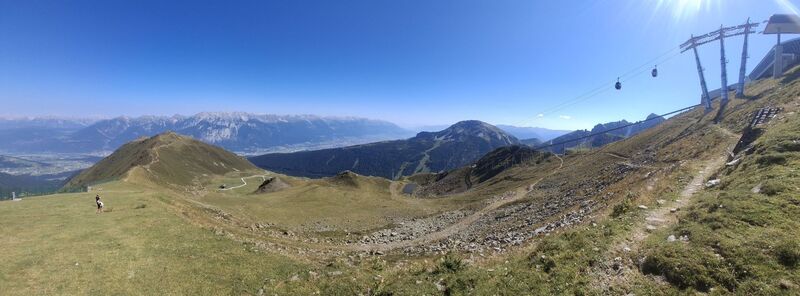 Fotografija s spletne strani S.C. Bos na poti