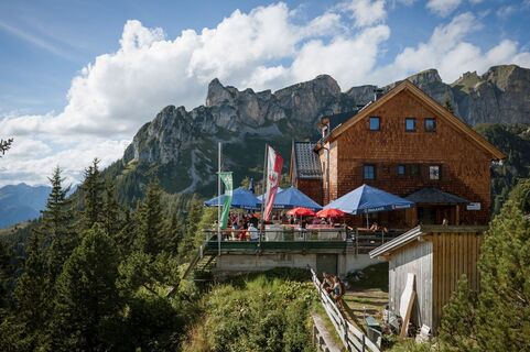 Adlerweg Etappe 7: Erfurter Hütte