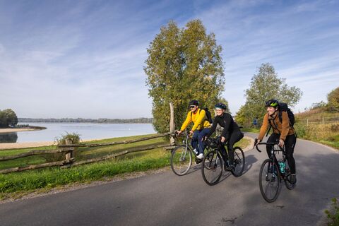 Radeln an der Schladitzer Bucht