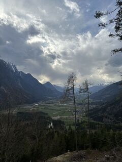 Fotografija s spletne strani Toni Feistritzer na poti