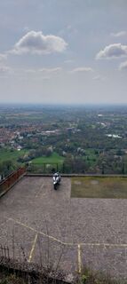 Zdjęcie z Enrico Carnati wzdłuż trasy