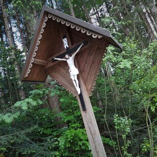 Wegkreuz in Auen bei Passail, Naturpark Almenland in der Oststeiermark