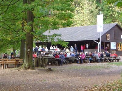 Pfälzerwaldhütte am Ungeheuersee