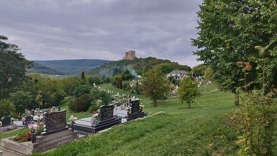Fotografija s spletne strani György Répássy Dr. na poti