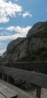 Fotografija s spletne strani petra zöchner na poti