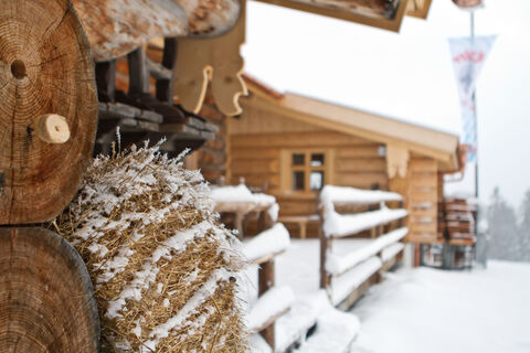 Kolbensattelhütte im Winter