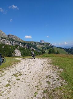 Fotografija s spletne strani Hexercito na poti