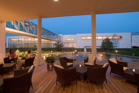 Lounge Terrasse Therme Laa - Hotel &amp; Spa