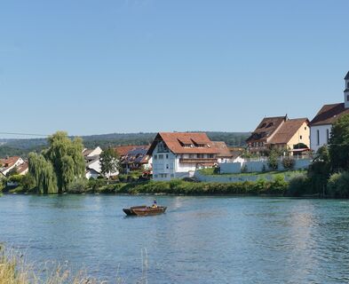 faehre-barz-kadelburg-hochrhein-mit-faehre