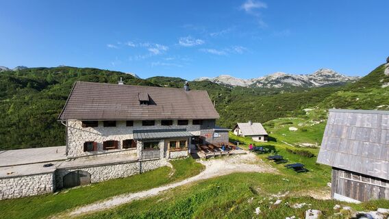 Fotografija s spletne strani Igor napast na poti