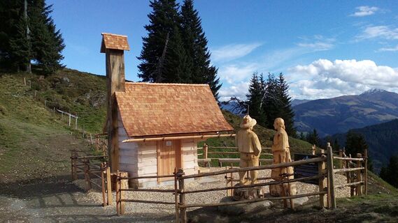 Kapelle Halsgatterl Herbst Wildschönau Rechte Wildschönau Tourismus.jpg