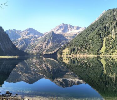 Foto van Zümi langs de tour