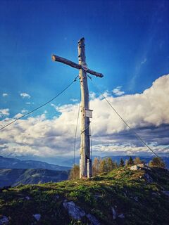 Fotografija s spletne strani Asarii na poti