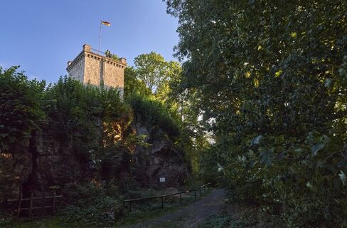 Buttenturm an der Waldroute in Marsberg