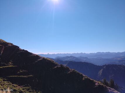 Fotografija s spletne strani P. Ertle na poti