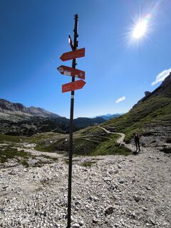 Fotografia z dino eminagic na trase