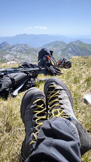 Zdjęcie z dino eminagic wzdłuż trasy