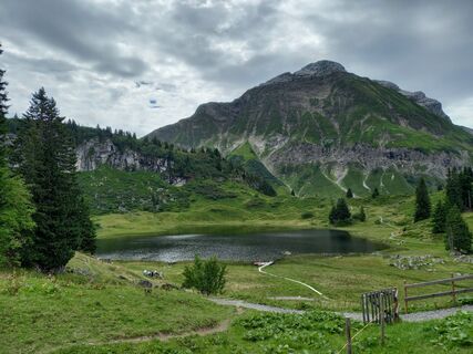 Fotografija s spletne strani Matthias Zimmermann na poti