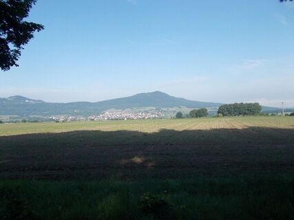 Blick auf Völkershausen und den Oechsenberg