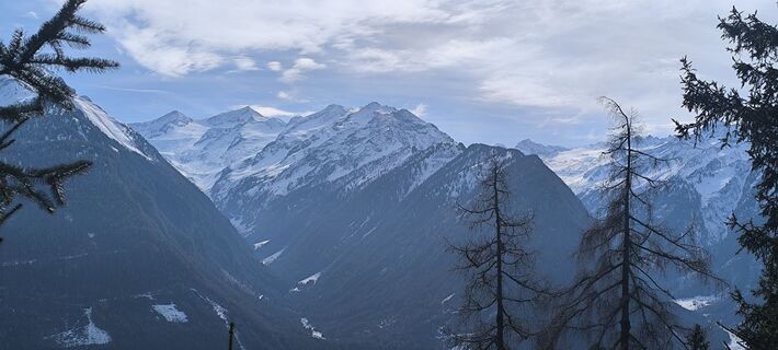 Zdjęcie z Tobias Peschanel wzdłuż trasy