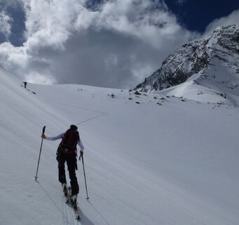 Kurz unterhalb des Schneeigen Ferwalljochs 2908m beginnt sich das Gelände schon wieder zurückzulegen