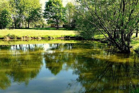 Katzweiler Landschaftsweiher mit Wassertretbecken