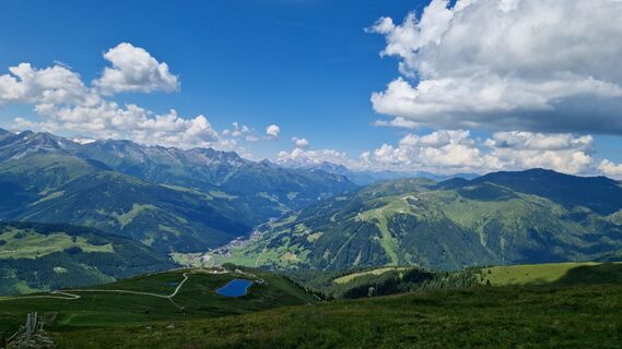 Fotografia z Gerrit van der Linde na trase