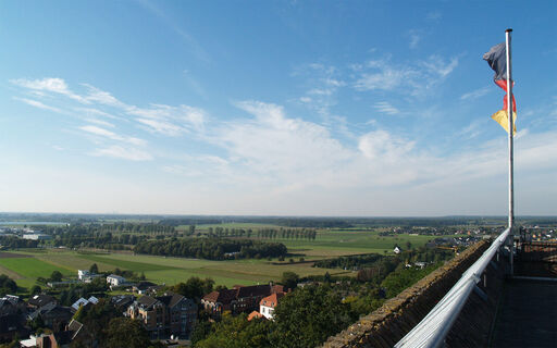 Blick über das Rurtal in Richtung Niederlande vom Bergfried in Wassenberg