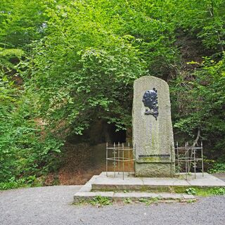 Willi-Ostermann-Denkmal