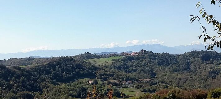 Berzano di San Pietro (AT) Panorama von Cinzano