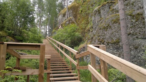 Kuivaketvele Hügel Fort