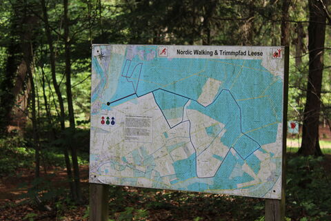 Nordic Walking und Trimpfad Leese
