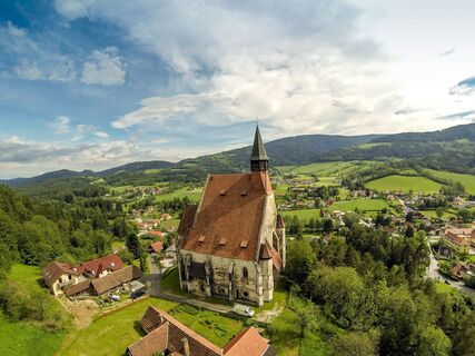 Die Wolfgangskirche in Kirchberg am Wechsel