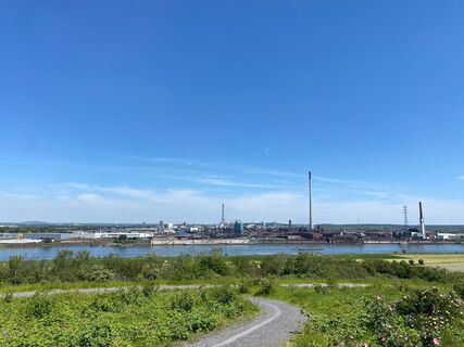 Blick von der Halde Rockelsberg in Richtung Stadtwerketurm