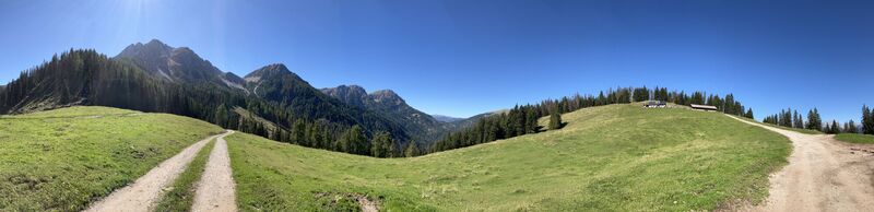 Foto van andrea calabria langs de tour