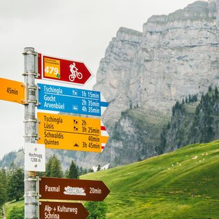 Wandern auf dem Alp- &amp; Kulturweg Schrina