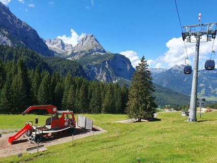 Fotografija s spletne strani Tobi na poti