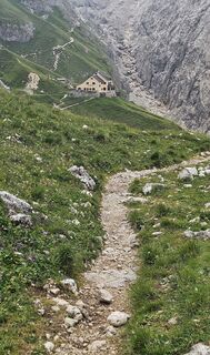 Fotografija s spletne strani hannes.d na poti