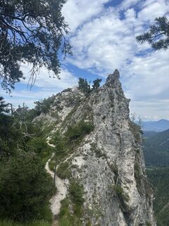 Fotografija s spletne strani Geiernhans na poti