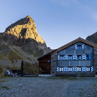 Tuoi Hütte im Val Tuoi