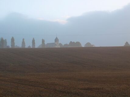 Panorama auf die Kirche von Faÿ