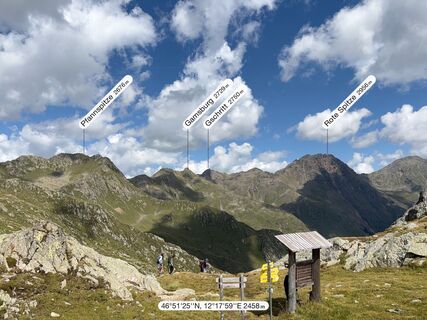 Fotografija s spletne strani Hartlschneider na poti